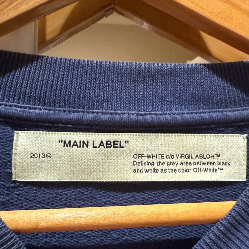 Off-White Navy and Pink Crew Neck Sweater - Picture 3 of 3